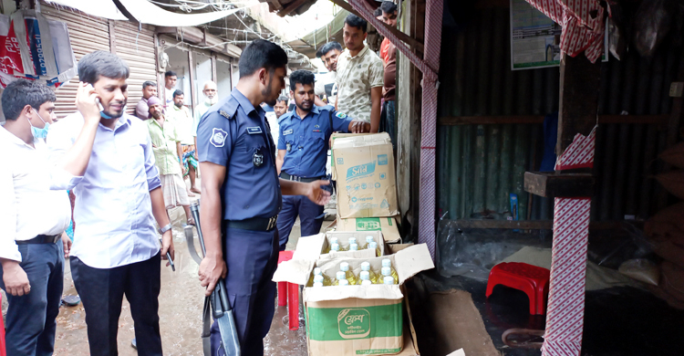 সিরাজগঞ্জে ৩ হাজার লিটার তেল জব্দ, আগের দামে বিক্রি