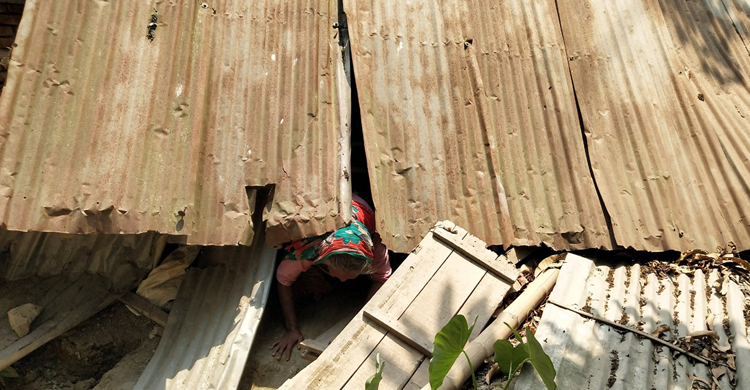 ‘রিলিফই পাইনা, ঘর দিবে হামাক?’