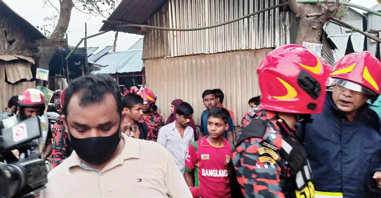 Korail slum fire brought under control