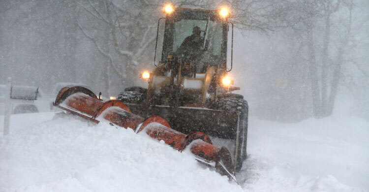 US East Coast blanketed by ‘bombogenesis’ snowstorm