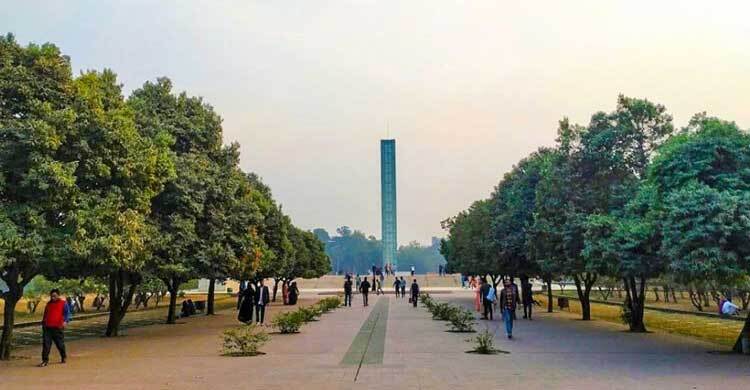 সোহরাওয়ার্দী উদ্যানে মাদক সেবন, ১৩ শিক্ষার্থীসহ আটক ২১