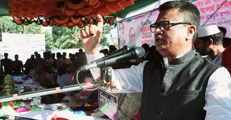 উন্নয়ন-দারিদ্র্য বিমোচনে রেকর্ড গড়েছেন প্রধানমন্ত্রী: হুইপ স্বপন