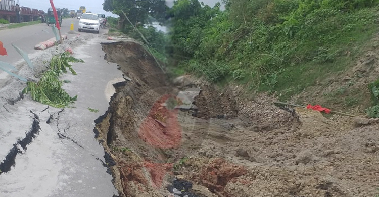 ঢাকা-আগরতলা আন্তর্জাতিক সড়কে ধস, ৩ ঠিকাদার আটক