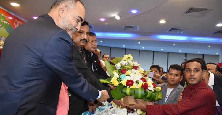 রিয়াদে নিজাম হাজারীকে সংবর্ধনা