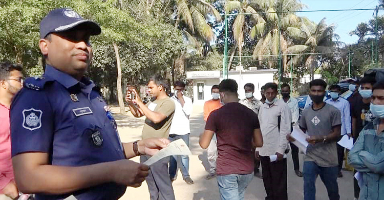২০০ আবেদনকারীকে ডেকে পুলিশ ক্লিয়ারেন্স দিলেন এসপি