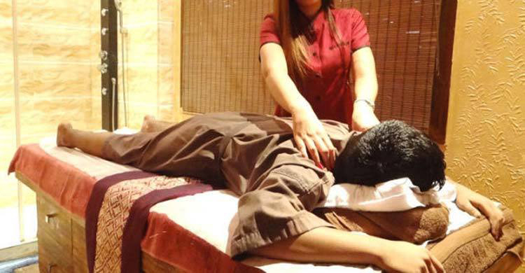 স্পা সেন্টারে অবৈধ কার্যকলাপ: ম্যানেজারসহ ৮ জন কারাগারে
