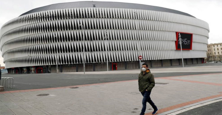 ফুটবল ছাড়া পার হলো একটি মাস