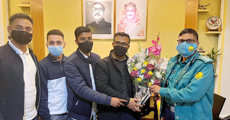 এসএমপির অতিরিক্ত পুলিশ কমিশনারের সঙ্গে স্পেন প্রবাসীদের মতবিনিময়