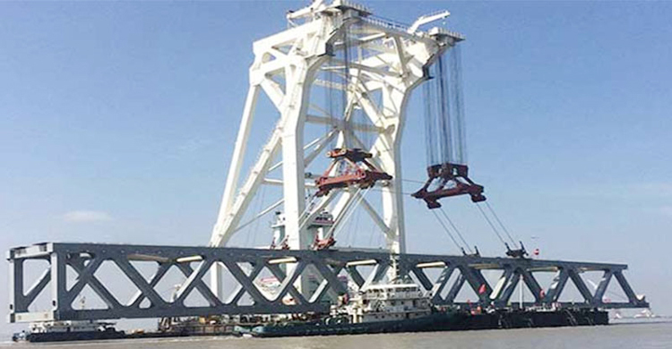 স্রোত কম থাকলে পদ্মা সেতুতে আজই বসবে ৩৩তম স্প্যান