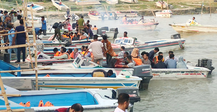অতিরিক্ত যাত্রী বহনে ৩ স্পিডবোট চলাচল স্থগিত