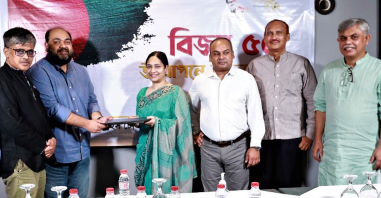 বিজয়ের ৫০ নিয়ে বছরব্যাপী তথ্যচিত্র প্রচার করবে স্পাইস টিভি
