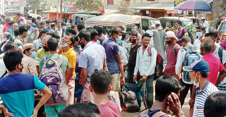 দরকষাকষি করে মানুষের শ্রম কেনাবেচা হয় যে হাটে