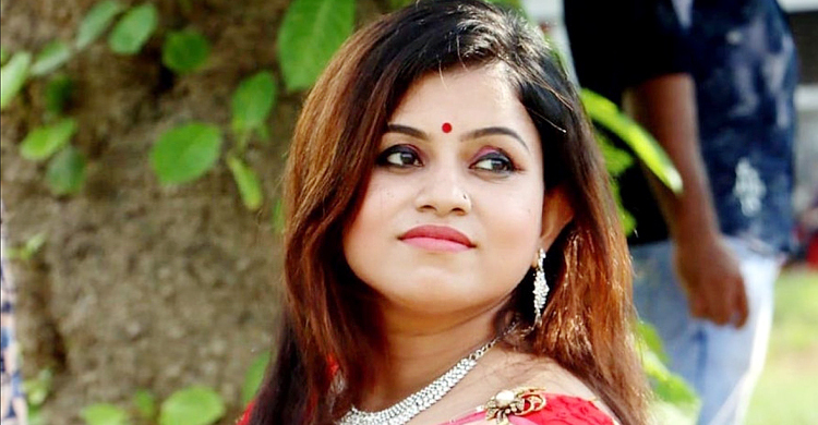 রাজবাড়ীর মহিলা দল নেত্রী স্মৃতিকে কারাগারেই থাকতে হচ্ছে