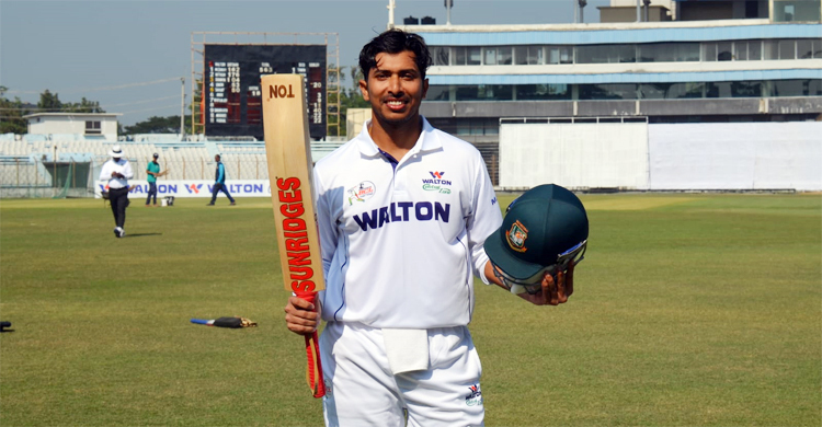 আবার সেঞ্চুরি হাঁকালেন সৌম্য