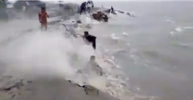 ১৯৮৮ সালের ঘূর্ণিঝড়ও এতটা তাণ্ডব চালায়নি