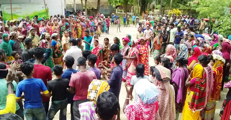 Tea garden workers begin indefinite strike