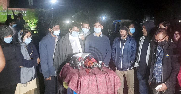 এবার গণঅনশনে যাচ্ছেন শাবিপ্রবি শিক্ষার্থীরা