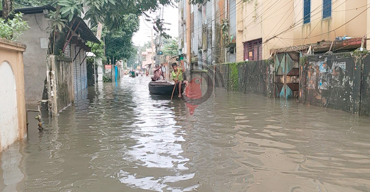 পানি কমলেও দুর্ভোগ কমেনি সুনামগঞ্জে