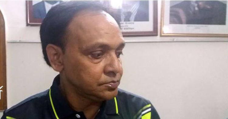 আরামবাগে ভারতীয় কোচ সুব্রত ভট্টাচার্য