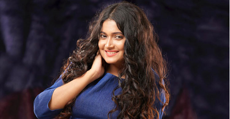 খুনের গল্পে নায়িকা সূচনা আজাদ