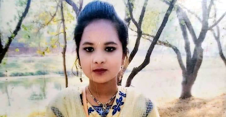 দুধের সন্তান রেখে দুনিয়া ছাড়লেন মা