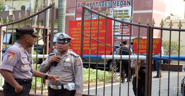‘Suicide bomber’ dies in attack on police in Indonesia