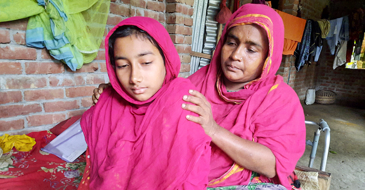 মেয়ের বোন ক্যানসার চিকিৎসায় দিনমজুর বাবার সাহায্যের আকুতি