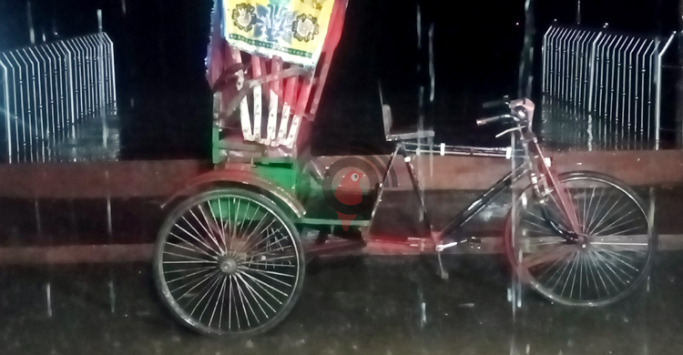 সুনামগঞ্জে হঠাৎ বৃষ্টি-বজ্রপাতে ভোগান্তি