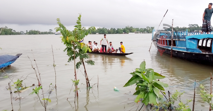 বাড়ছে পানি, সুনামগঞ্জে দীর্ঘস্থায়ী বন্যার শঙ্কা
