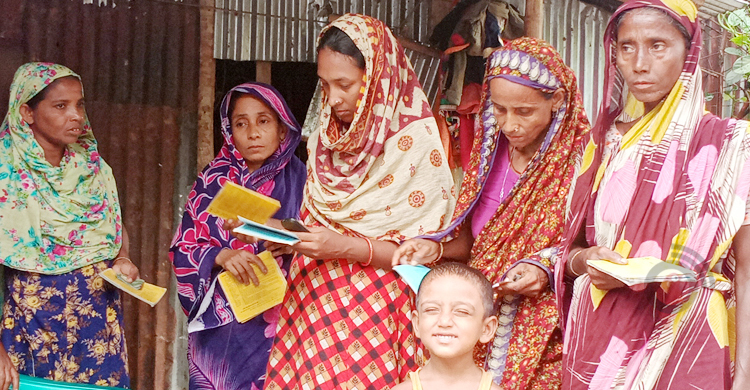সুদের টাকায় এনজিওর কিস্তি দিচ্ছেন বানভাসিরা
