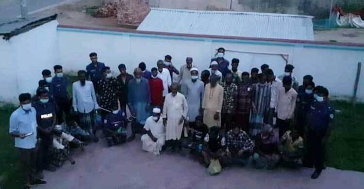 জগন্নাথপুরে একসঙ্গে ৩৬ আসামি গ্রেফতার