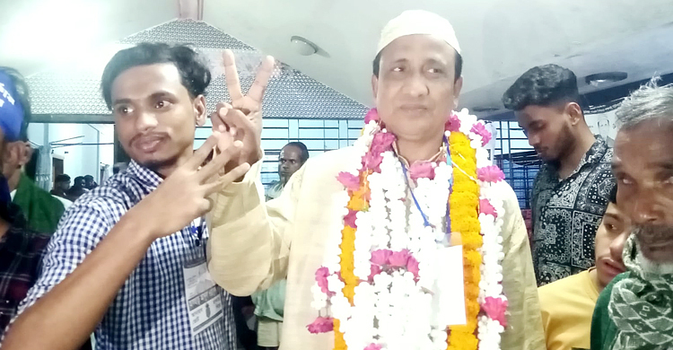 চেয়ারম্যান পদে ওয়াদুদের হ্যাটট্রিক