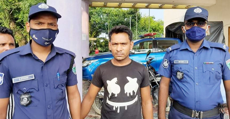 ইয়াবা দিয়ে অন্যকে ফাঁসাতে গিয়ে ফেঁসে গেল দুই বন্ধু