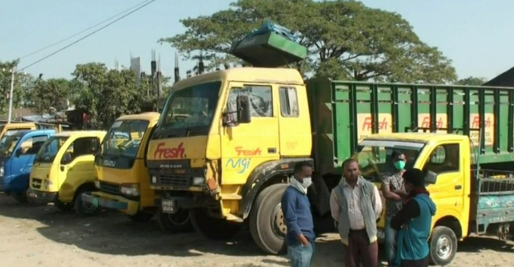 সুনামগঞ্জে ট্রাক ধর্মঘট, পণ্য পরিবহন বন্ধ