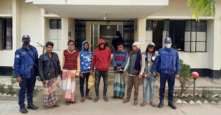 সুনামগঞ্জে সাংবাদিক নির্যাতনের ঘটনায় মামলা, আটক ৪