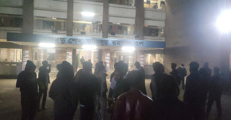 হল না ছাড়ার ঘোষণা শাবিপ্রবি শিক্ষার্থীদের, ক্যাম্পাসে বিক্ষোভ