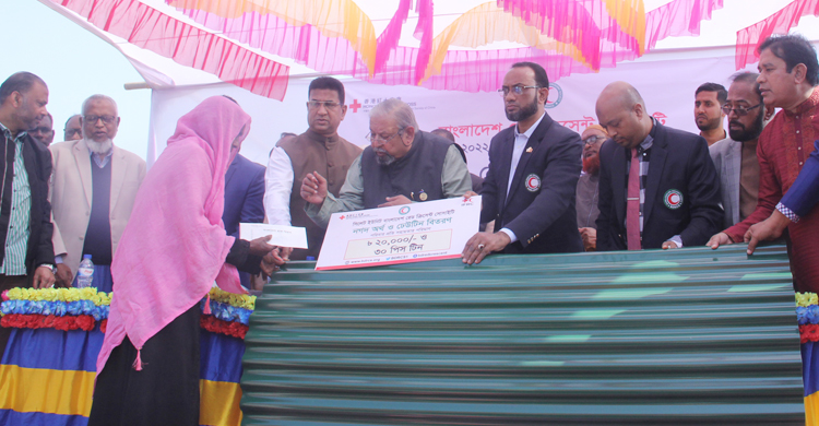 চলতি বছর ১৫ লাখ কর্মী বিদেশ পাঠানো হবে: প্রবাসীকল্যাণ মন্ত্রী