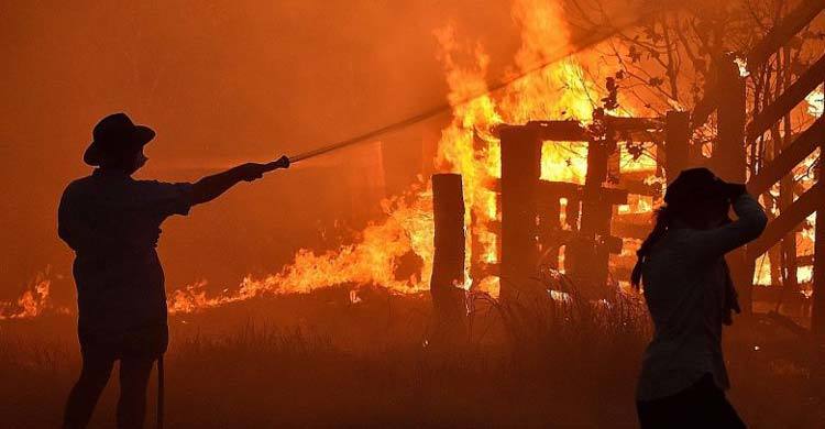 অস্ট্রেলিয়ায় ভয়াবহ দাবানল