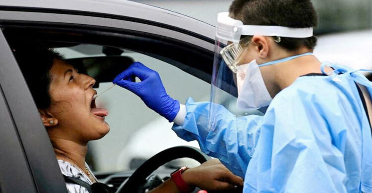 Covid: Australia’s border reopens to international visitors