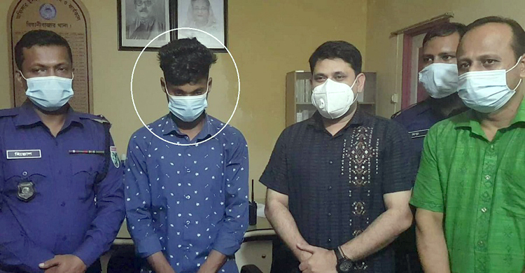 বড় ভাইকে কুপিয়ে হত্যা করা ছোট ভাই গ্রেফতার