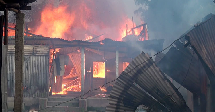 কিশোরগঞ্জে জমি নিয়ে বিরোধে তুলকালাম, পথচারী নিহত