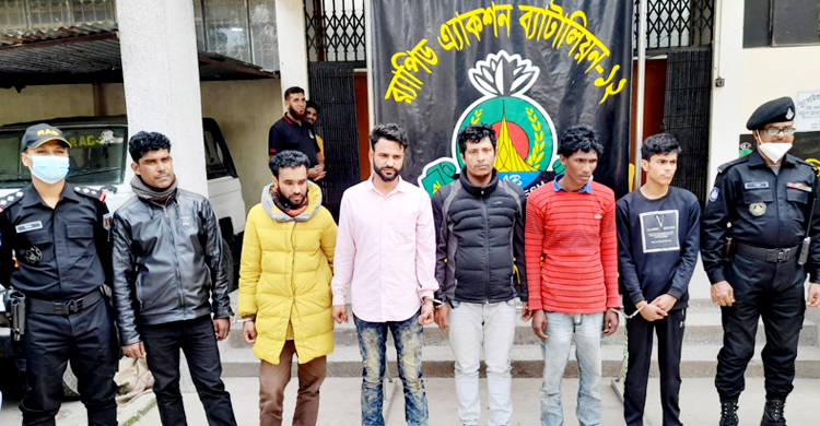 ৪০ কেজি গাঁজা-সহস্রাধিক ইয়াবাসহ ৮ মাদক কারবারি আটক