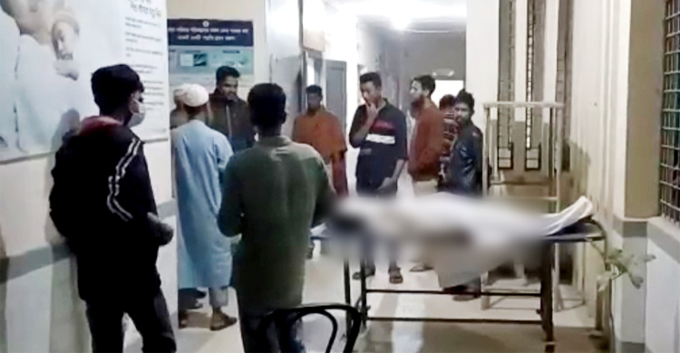 সড়কে মরদেহ ফেলে বেপরোয়া গতিতে পালালো বাস