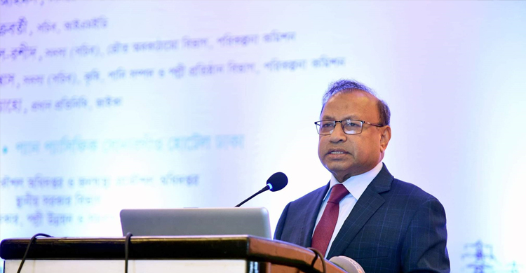 গ্রামগুলোকে ক্ষতবিক্ষত হতে দেওয়া যাবে না: তাজুল ইসলাম