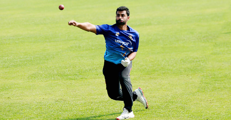 দেশসেরা ওপেনার তামিমের বোলিংয়ের গল্প