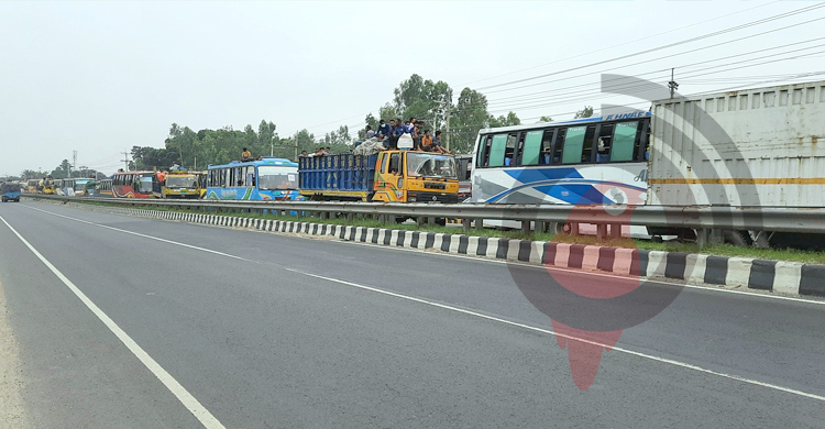 ঢাকা-টাঙ্গাইল মহাসড়কে ২৫ কিলোমিটার যানজট