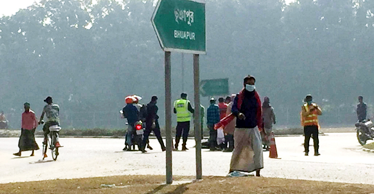 কাভার্ডভ্যানের ধাক্কায় মোটরসাইকেল চালক নিহত