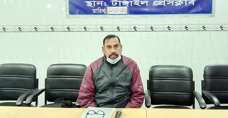 ওসির বিরুদ্ধে মামলা না নেওয়ার অভিযোগ সাবেক পুলিশ পরিদর্শকের