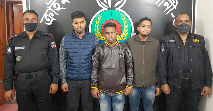 বিকাশের মাধ্যমে মুক্তিপণ আদায়, তিন অপহরণকারী আটক