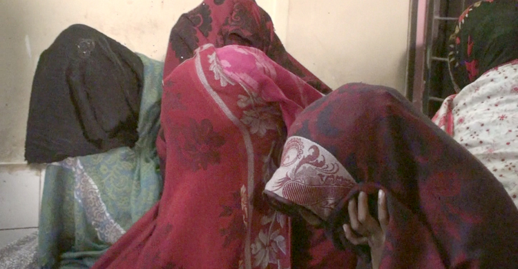 সমালোচনার মুখে ধর্ষণের শিকার তিন স্কুলছাত্রীর টিসি প্রত্যাহার